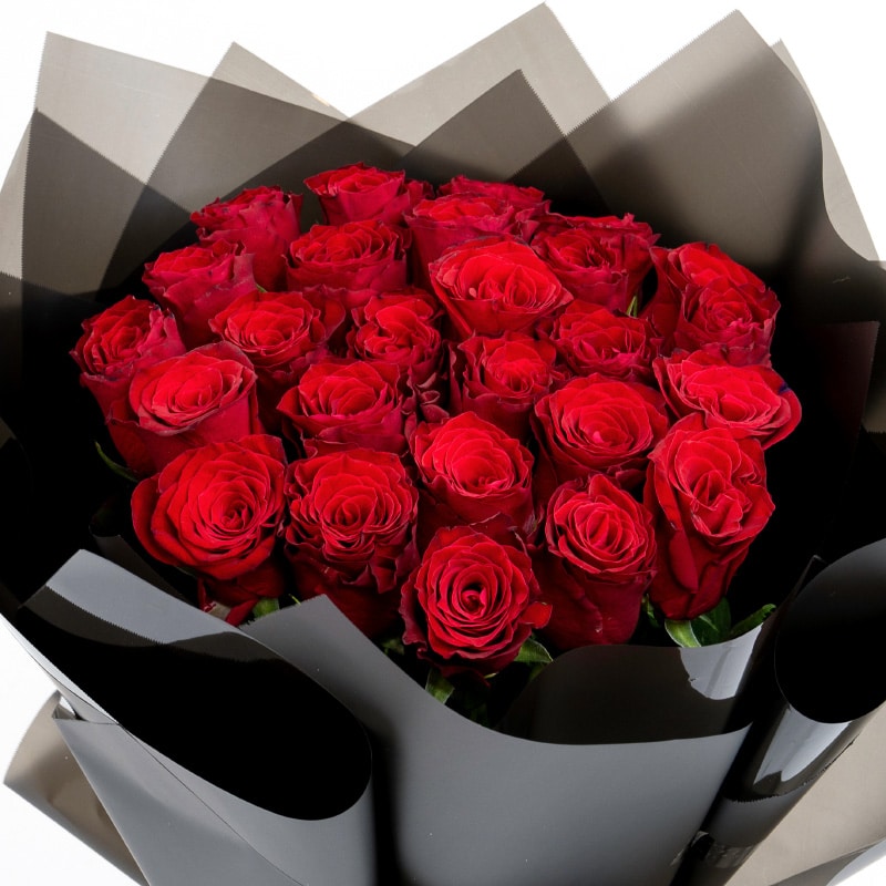 25 Stems Of Kenyan Red Roses Bouquet