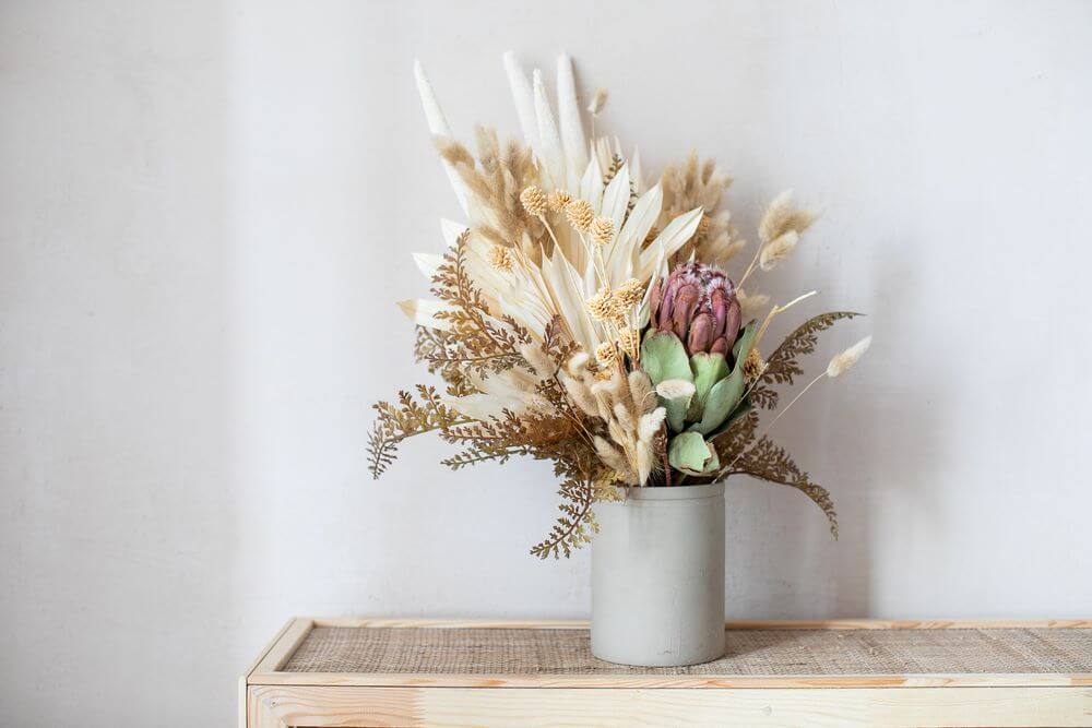 dried flower bouquet