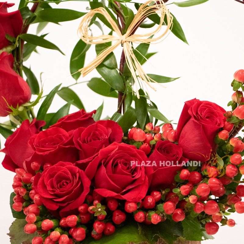 red roses with hypericum