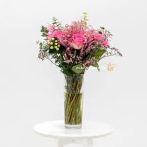 Pink Flowers Bouquet - Plaza Hollandi