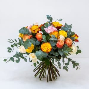 mixed rose bouquet