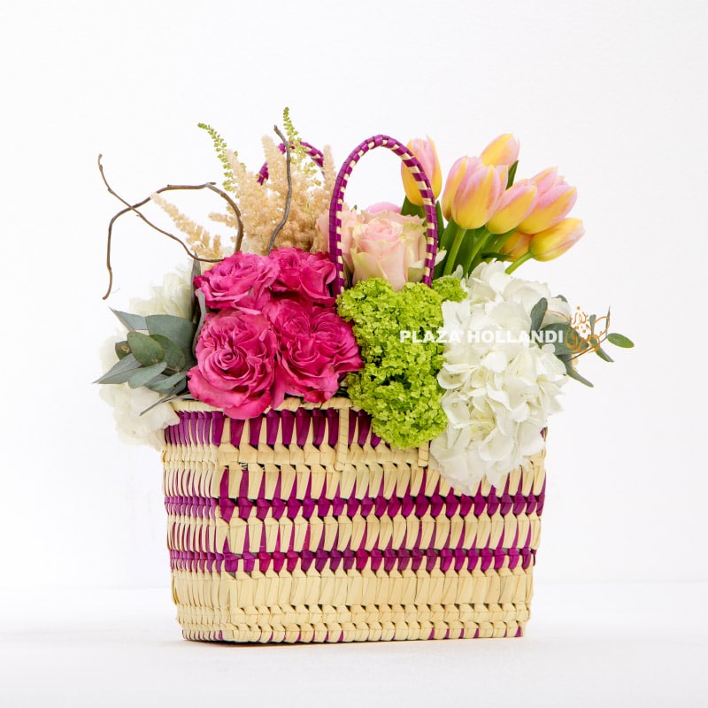 Basket flower design with pink and white flowers