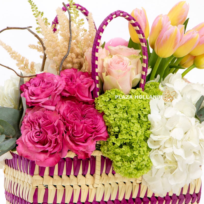 Basket flower design with pink and white flowers