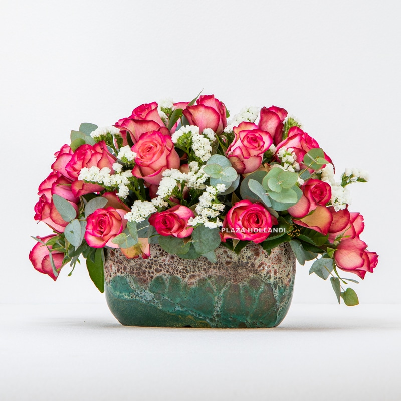pink rose flower arrangement