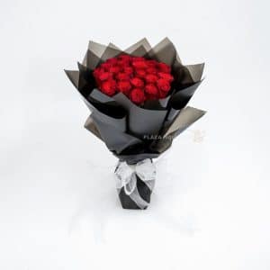 25 red roses