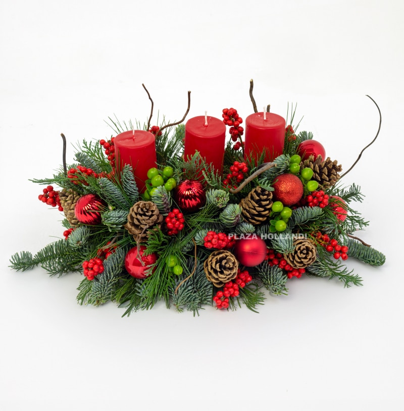 Red Candles Festive Table Arrangement Red Candles Festive Table Arrangement