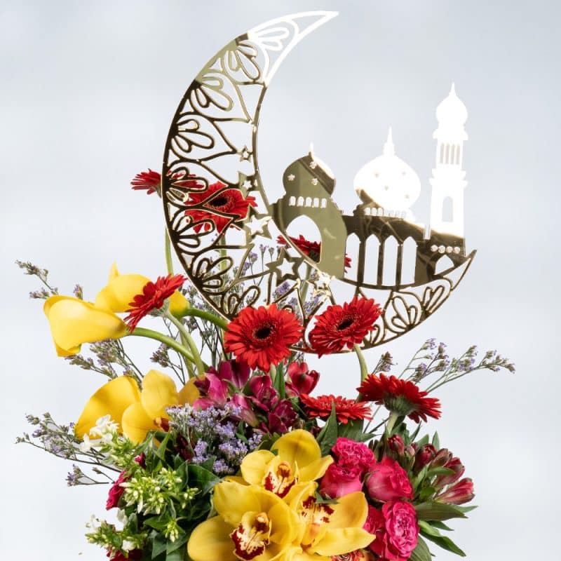 Golden Bouquet: Cymbidium, Gerbera & Callas in Metal Pot