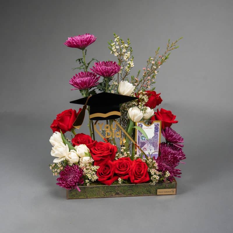 Scholarly Bloom – Graduation Edition -20CM