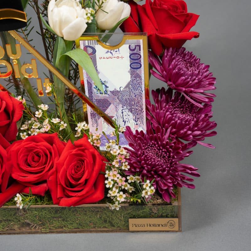 Scholarly Bloom – Graduation Edition -20CM