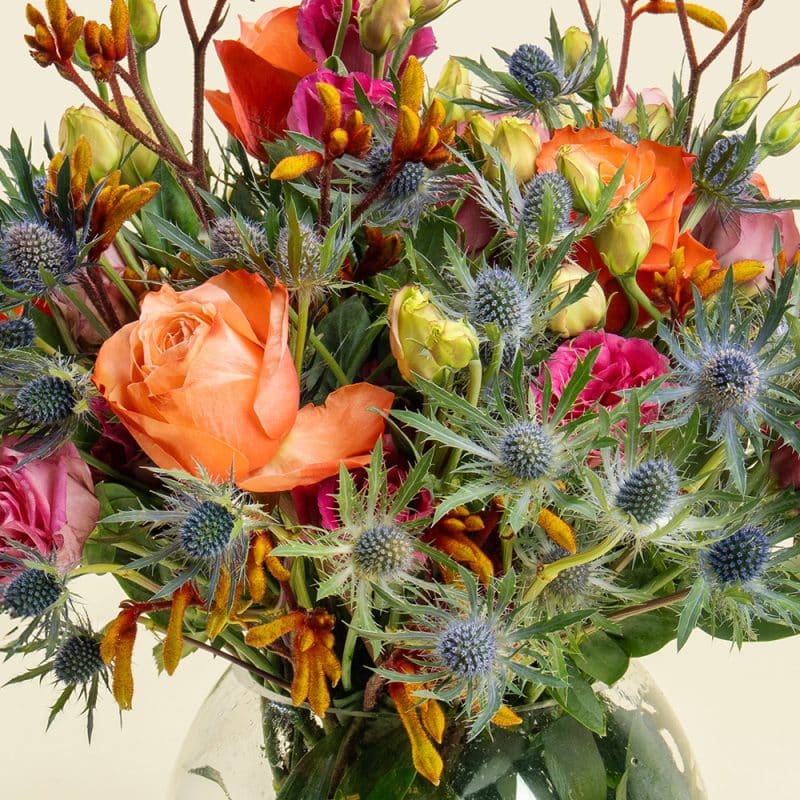 Floral beauty Mix with Eryngium and Roses