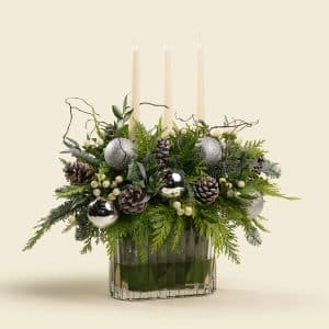 christmas-centerpiece-3-white-candles
