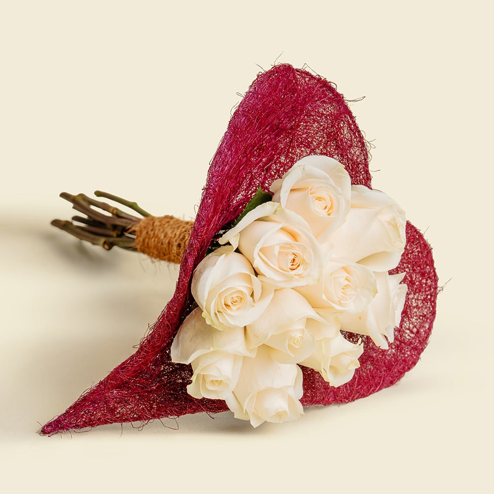 Heart-Shaped Mesh White Rose Bouquet – Qatar National Day Edition