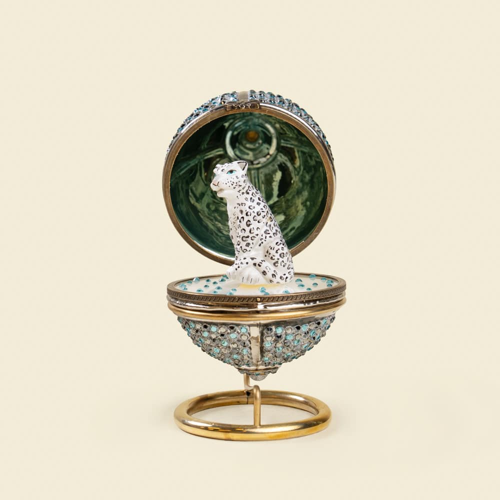 6.2 Snow Leopard Hinged Fabergé-Style Egg – Handcrafted Luxury Ornament